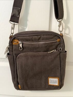 Travelon Compact Crossbody Bag in Dark Grey